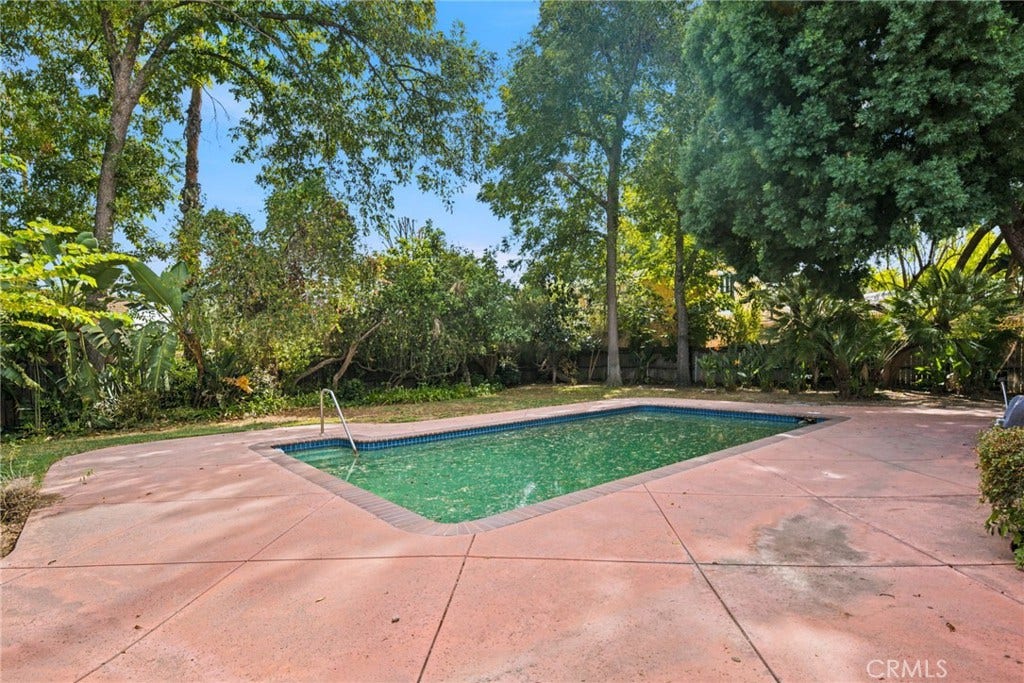 6058 Jumilla, Woodland Hills, CA 91367