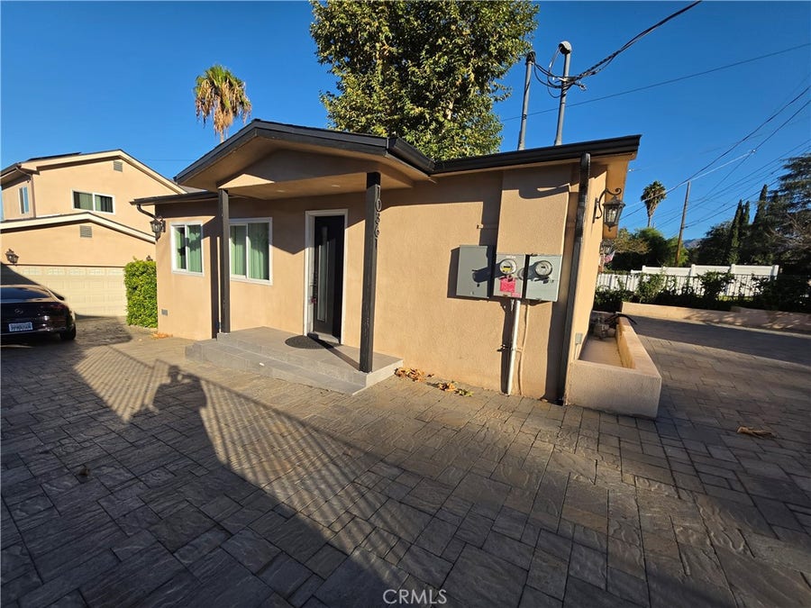 Property photo for 10361 Fernglen, Tujunga, CA