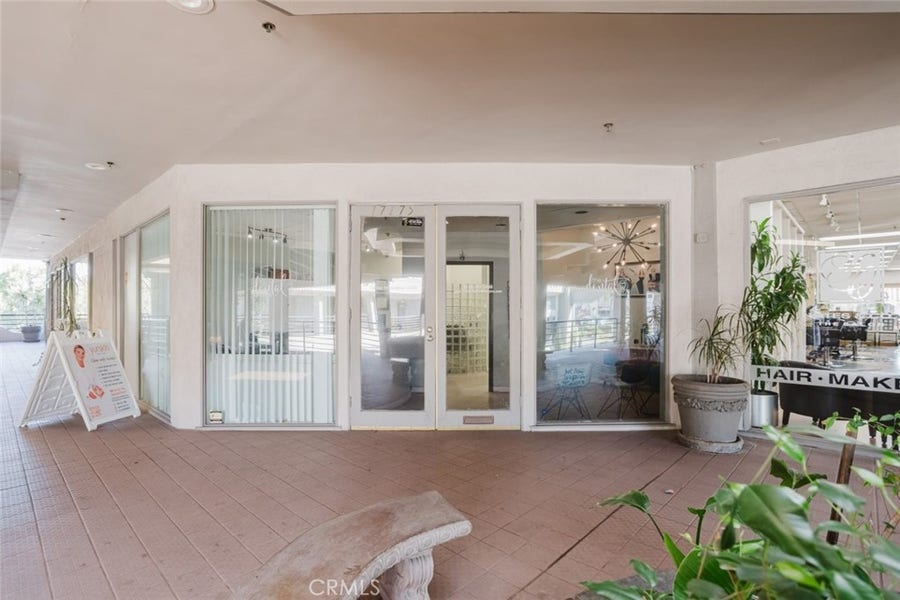 Property photo for 17175 Ventura Boulevard, Encino, CA