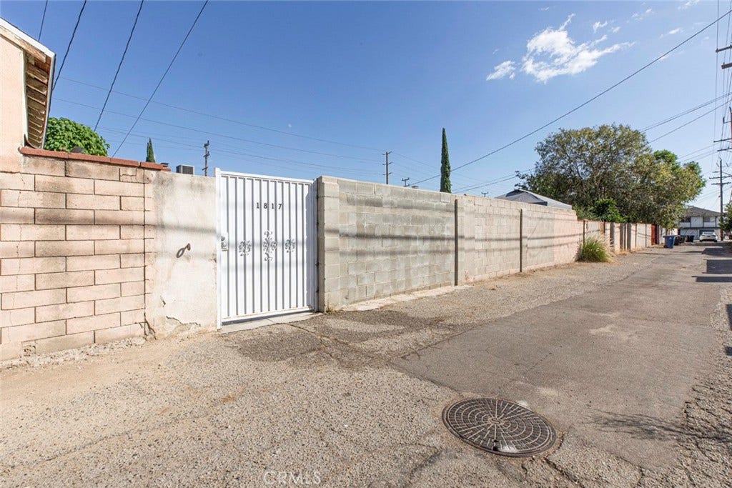 1817 N Hollywood Way, Burbank, CA 91505 1817 N Hollywood Way, Burbank, CA 91505