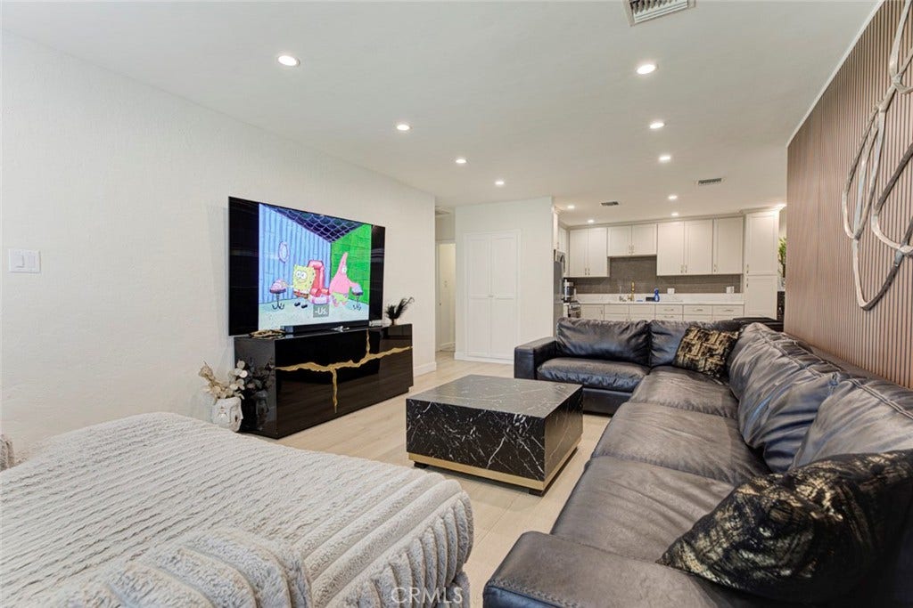 1817 N Hollywood Way, Burbank, CA 91505 1817 N Hollywood Way, Burbank, CA 91505
