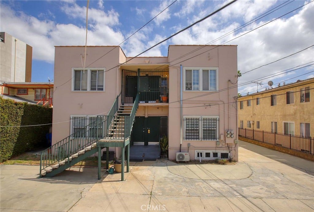 1547 S Wilton, Los Angeles, CA 90019