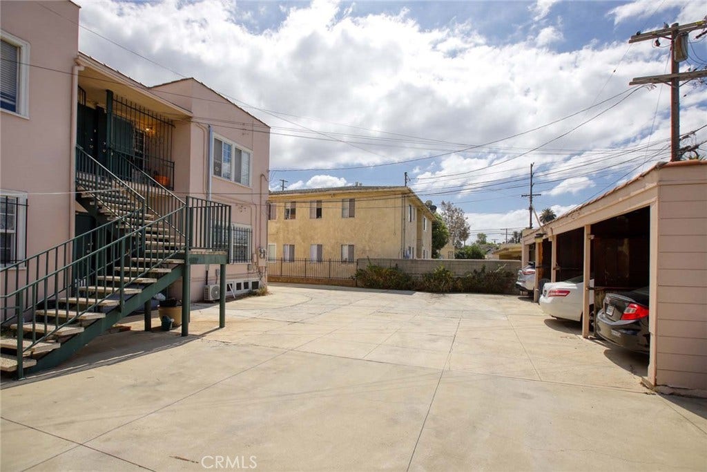 1547 S Wilton, Los Angeles, CA 90019