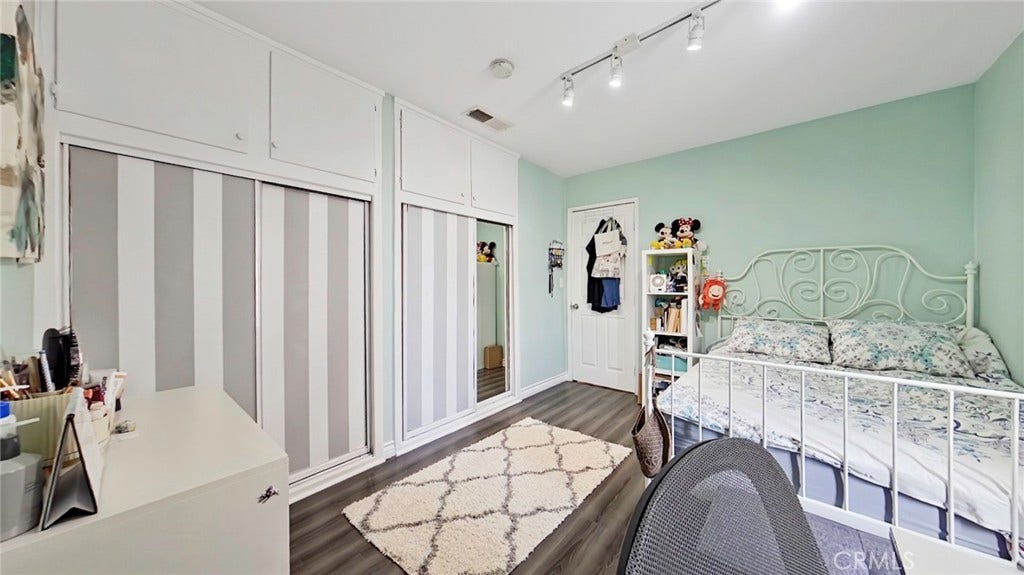 5633 Denny, North Hollywood, CA 91601 5633 Denny, North Hollywood, CA 91601