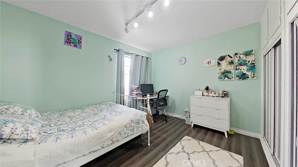 5633 Denny, North Hollywood, CA 91601 5633 Denny, North Hollywood, CA 91601
