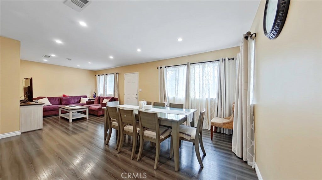 5633 Denny, North Hollywood, CA 91601 5633 Denny, North Hollywood, CA 91601