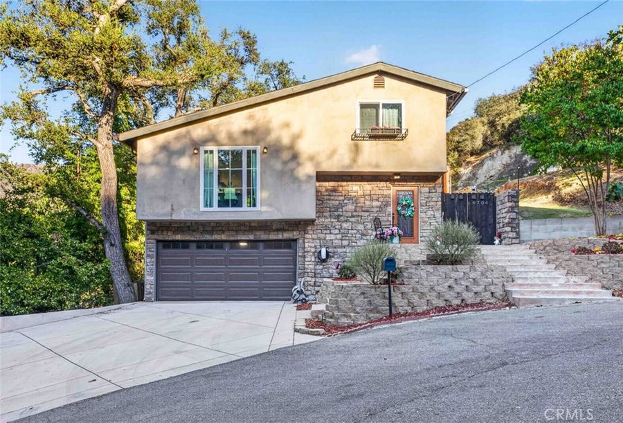 Property photo for 9704 Marcus Lane, Tujunga, CA