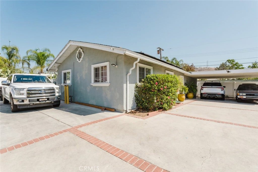 11900 Cometa Avenue, Pacoima, CA 91331
