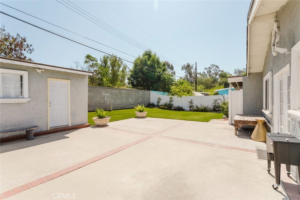 11900 Cometa Avenue, Pacoima, CA 91331