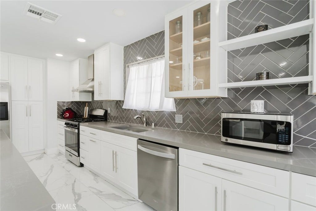 11900 Cometa Avenue, Pacoima, CA 91331