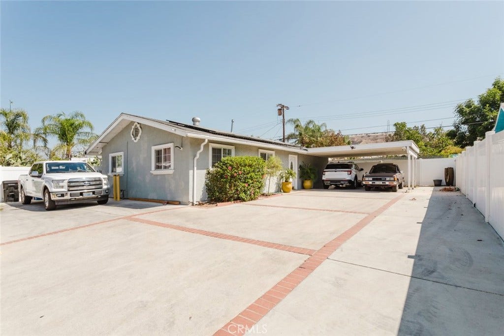 11900 Cometa Avenue, Pacoima, CA 91331