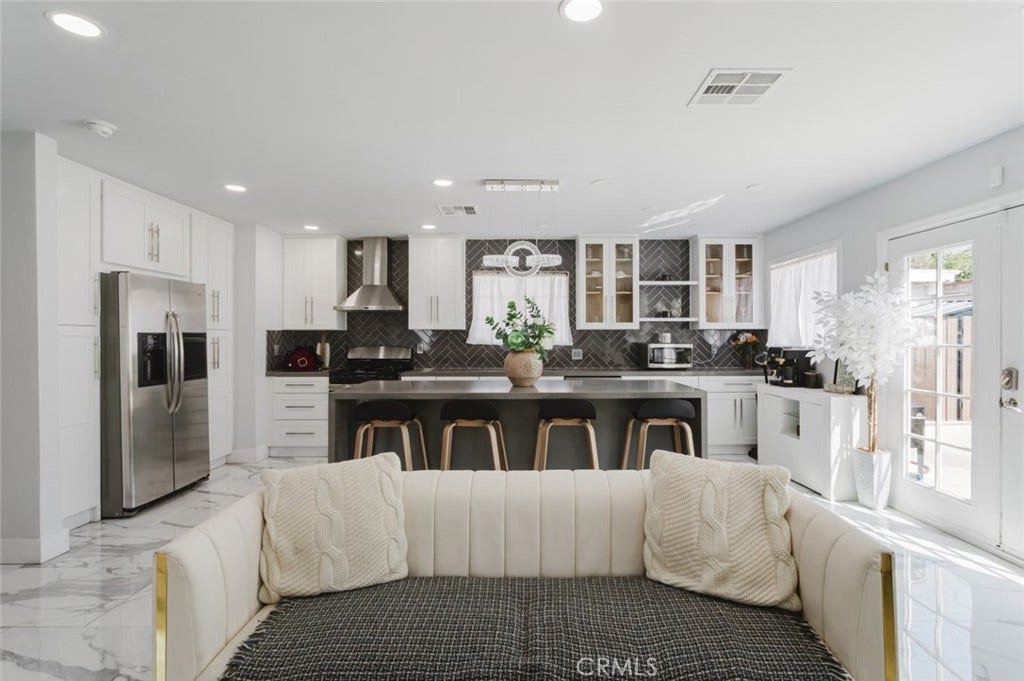 11900 Cometa Avenue, Pacoima, CA 91331