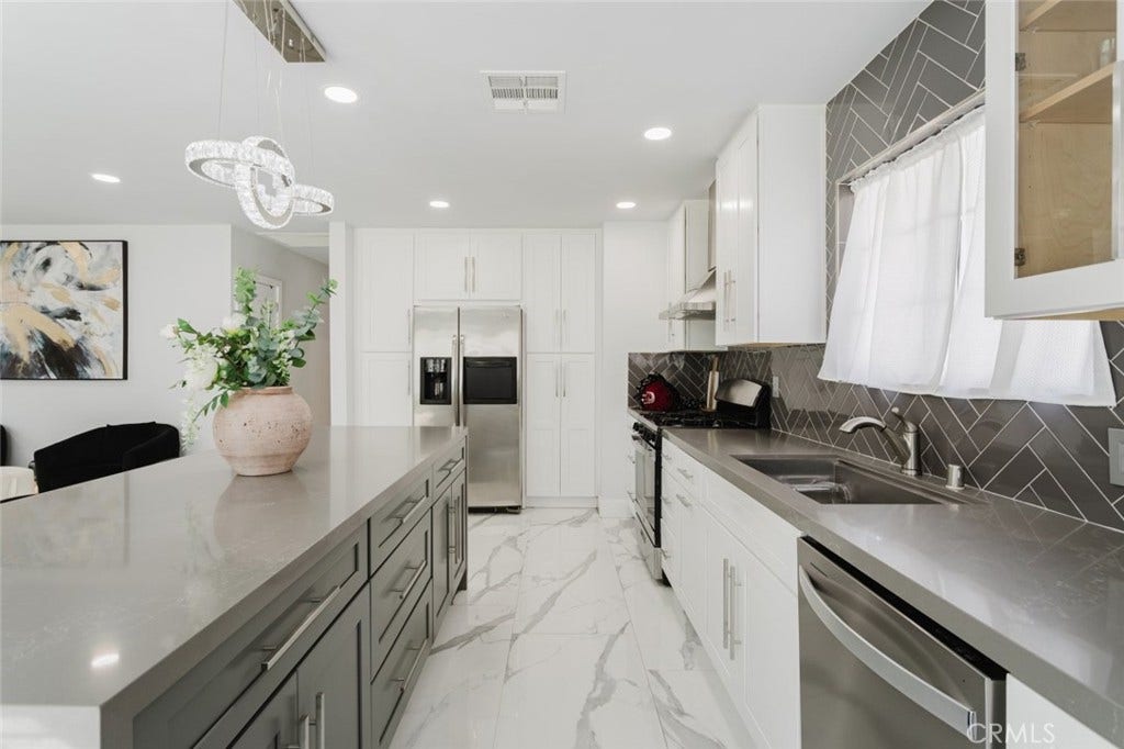 11900 Cometa Avenue, Pacoima, CA 91331