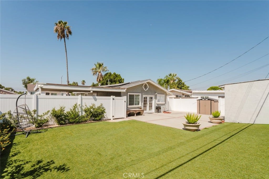 11900 Cometa Avenue, Pacoima, CA 91331
