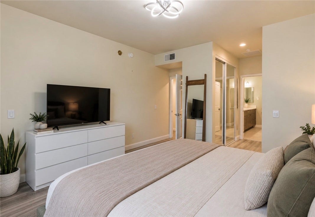 4326 Babcock, #305, Studio City, CA 91604