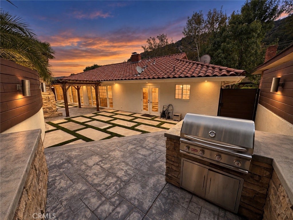 1331 Beaudry, Glendale, CA 91208 1331 Beaudry, Glendale, CA 91208