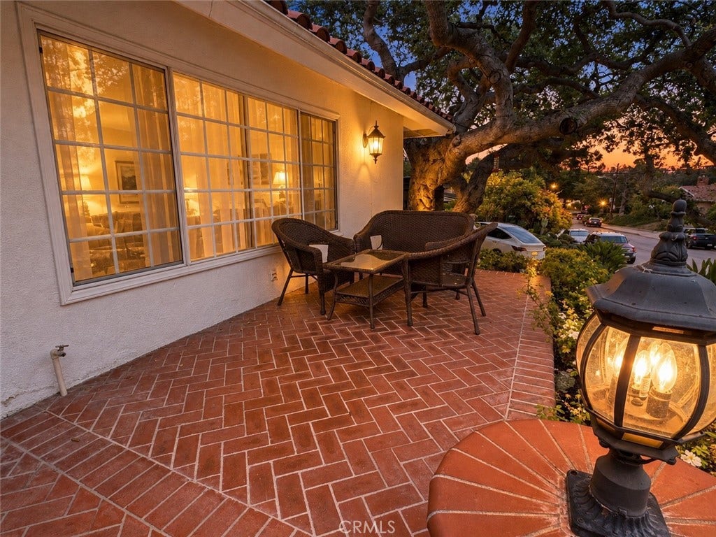 1331 Beaudry, Glendale, CA 91208 1331 Beaudry, Glendale, CA 91208