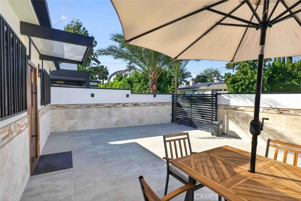 14652 Hortense Street, Sherman Oaks, CA 91403 14652 Hortense Street, Sherman Oaks, CA 91403