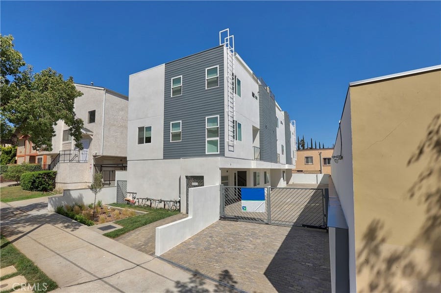 Property photo for 1406 Eagle Vista, Los Angeles, CA
