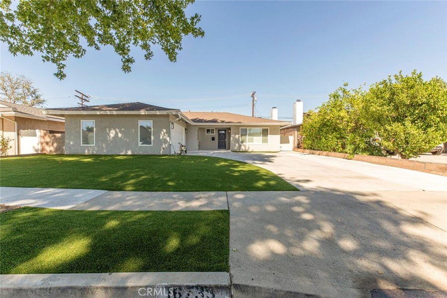Property photo for 16733 Sunburst, Northridge, CA