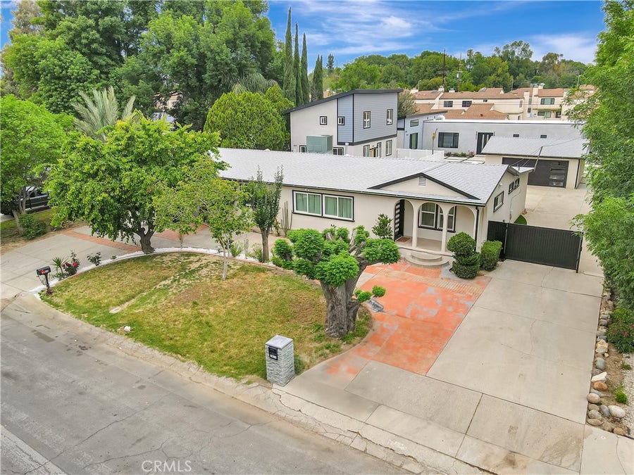 Property photo for 19513 Cantara Street, Reseda, CA