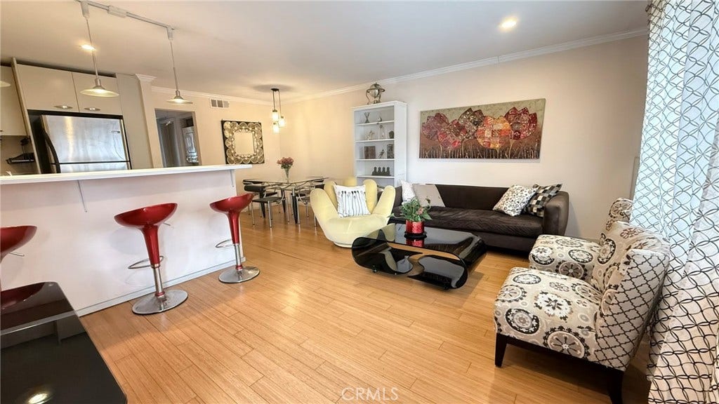 957 S Gramercy, #203, Los Angeles, CA 90019 957 S Gramercy, #203, Los Angeles, CA 90019
