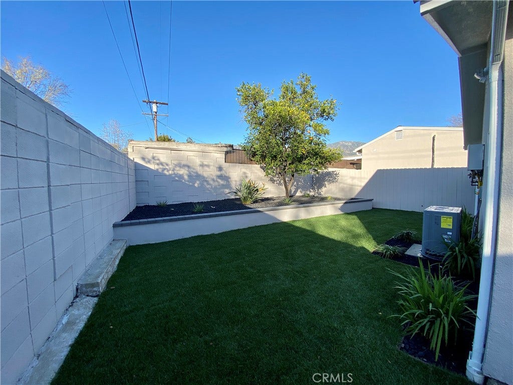 958 Chevron Ct, Pasadena, CA 91103