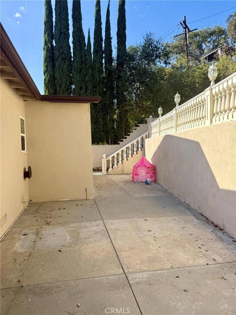 3100 Charing Cross Rd, Glendale, CA 91206 3100 Charing Cross Rd, Glendale, CA 91206