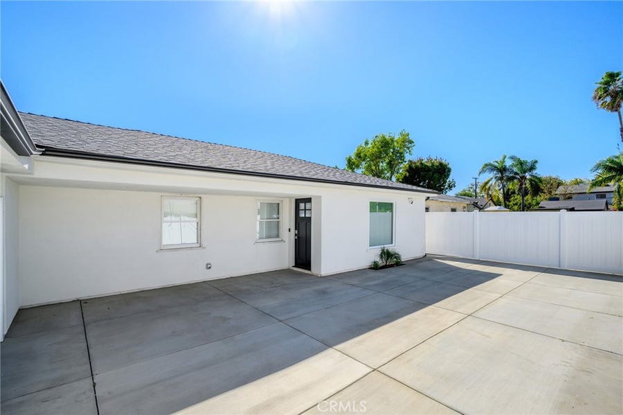 Property photo for 1346 N Parish Place, Burbank, CA