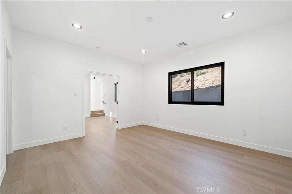 3029 Trudi, Burbank, CA 91504 3029 Trudi, Burbank, CA 91504