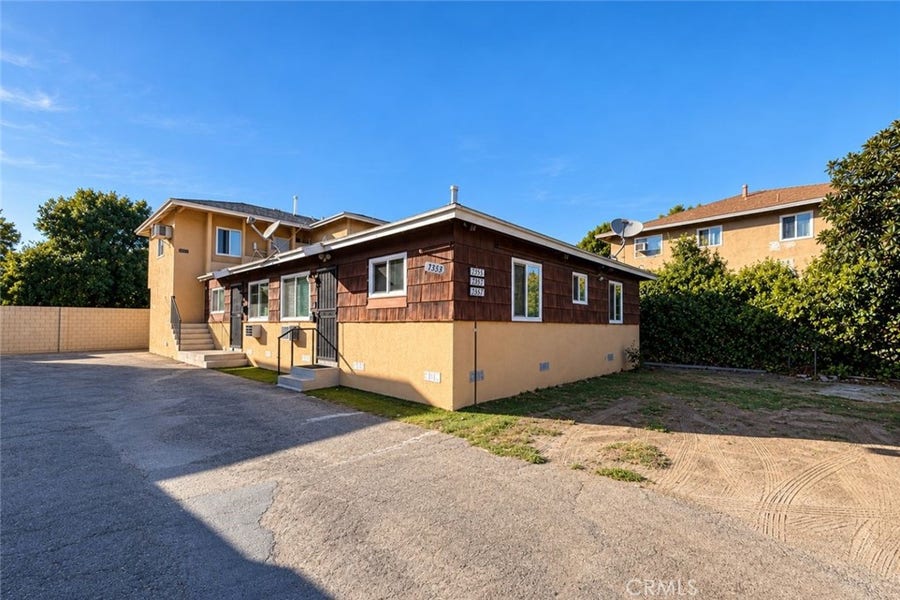Property photo for 7357 Hazeltine Ave, Van Nuys, CA