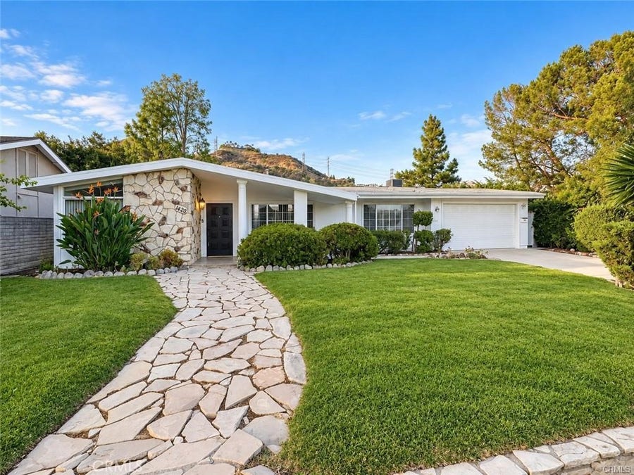 Property photo for 1420 Belleau Road, Glendale, CA