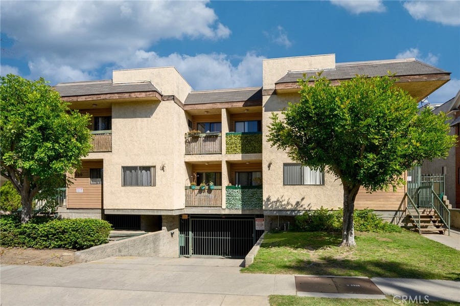Property photo for 329 W Lomita Avenue, #103, Glendale, CA