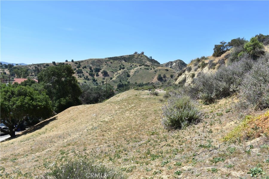Property photo for 0 APN 3247-034-013, Newhall, CA