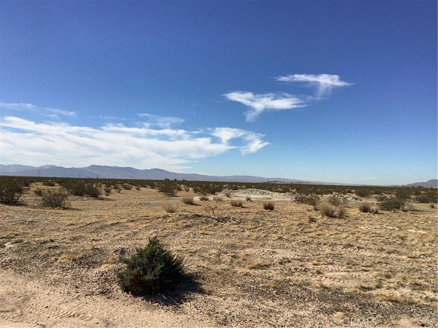Property photo for 40 Alvord Mountain Rd, Newberry Springs, CA
