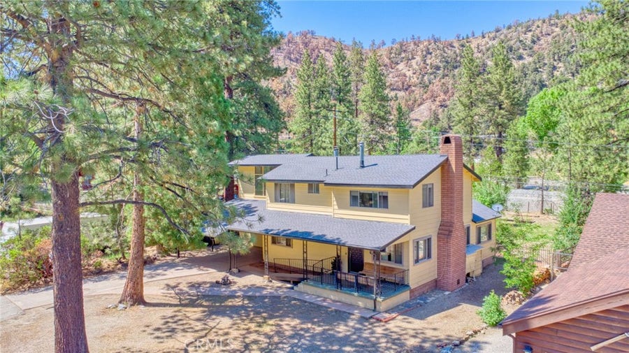 Property photo for 960 Snowbird Road, Wrightwood, CA