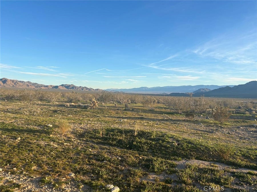 Property photo for 26 Pipeline, Lucerne Valley, CA