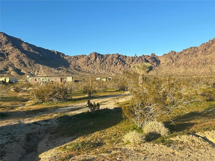 Property photo for 30002 Pipeline, Lucerne Valley, CA