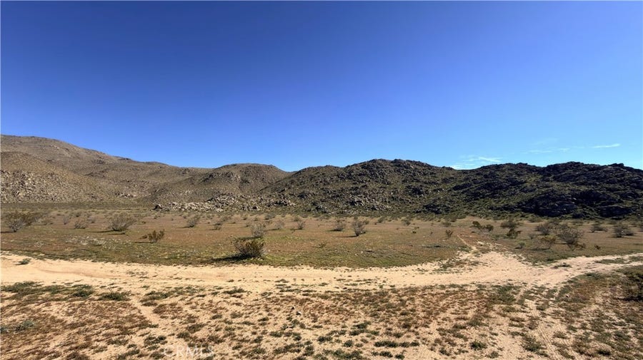 Property photo for 11311 La Mesa, Apple Valley, CA
