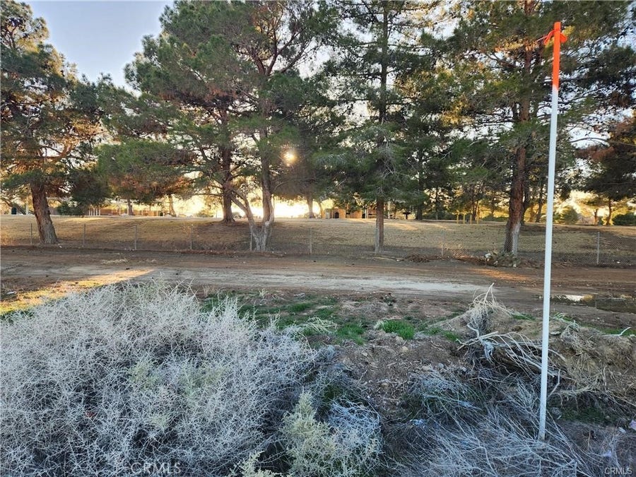 Property photo for 2 Near W Ave F8, Lancaster, CA
