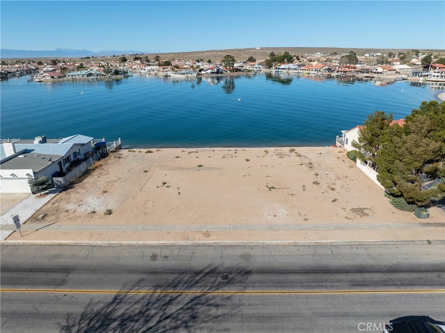 Property photo for 27646 Lakeview Drive, Helendale, CA