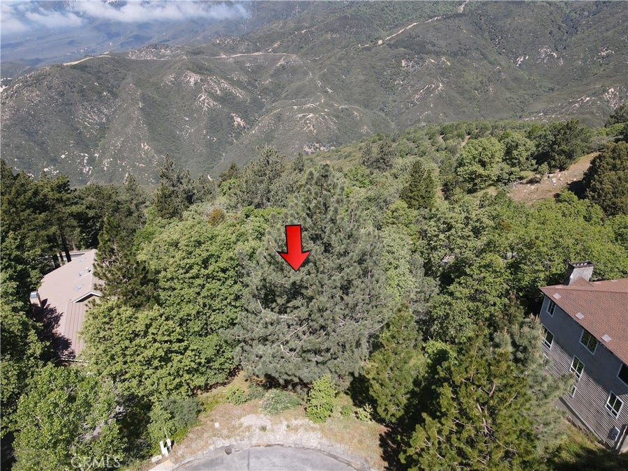 Property photo for 30029 Enchanted, Running Springs, CA