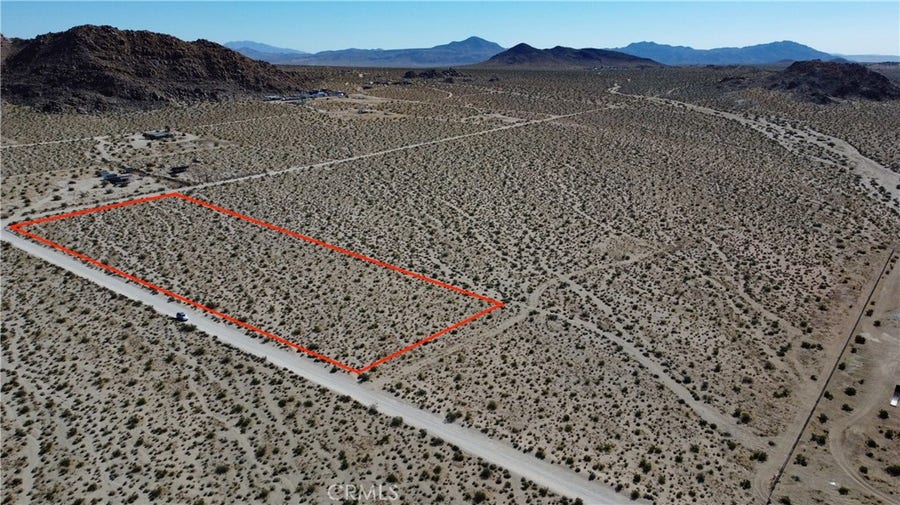 Property photo for 777 Peffer Lane, Lucerne Valley, CA
