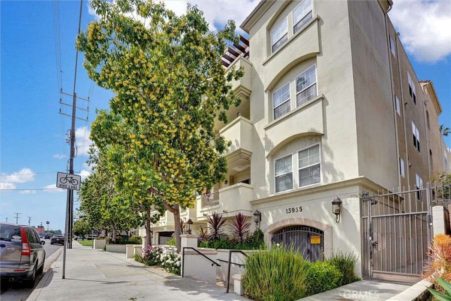 Property photo for 13935 Burbank Boulevard, #105, Van Nuys, CA