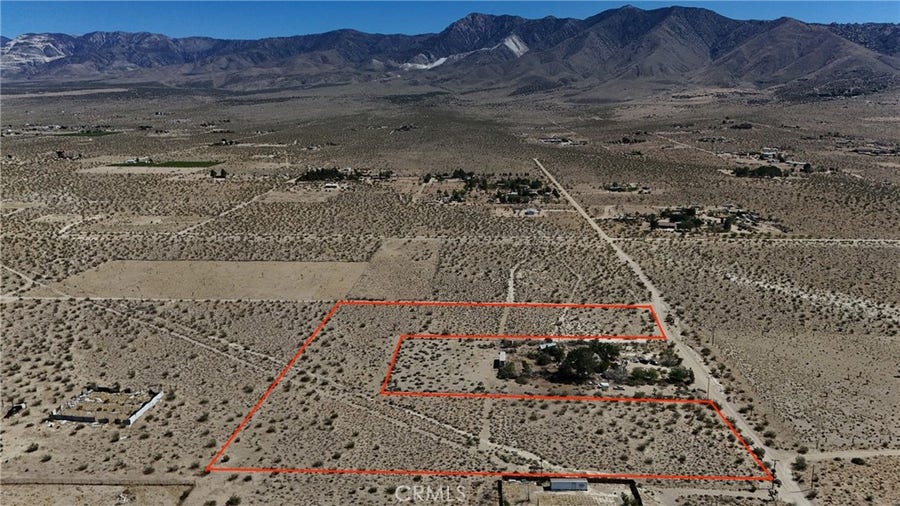 Property photo for 9821 Ivanhoe, Lucerne Valley, CA