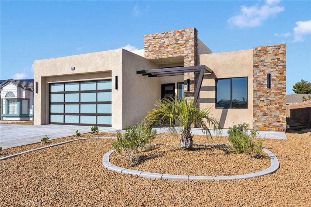18310 Lakeview Drive, Victorville, CA 92395 18310 Lakeview Drive, Victorville, CA 92395