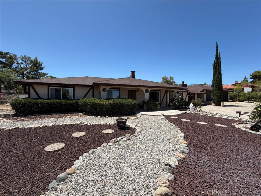 Property photo for 32038 Crystalaire, Llano, CA