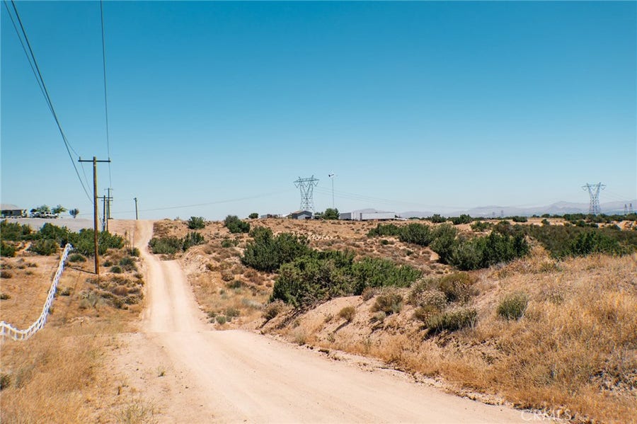 Property photo for 0 Mesa Linda, Oak Hills, CA
