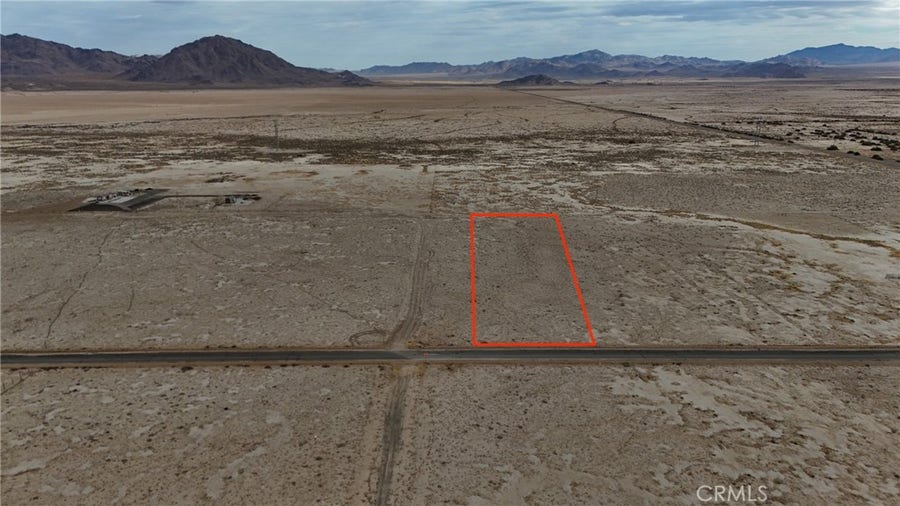 Property photo for 746 Lake Street, Lucerne Valley, CA