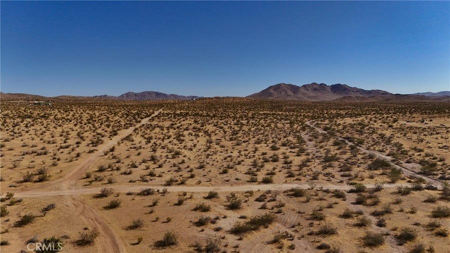 Property photo for 747 Langley Street, Apple Valley, CA